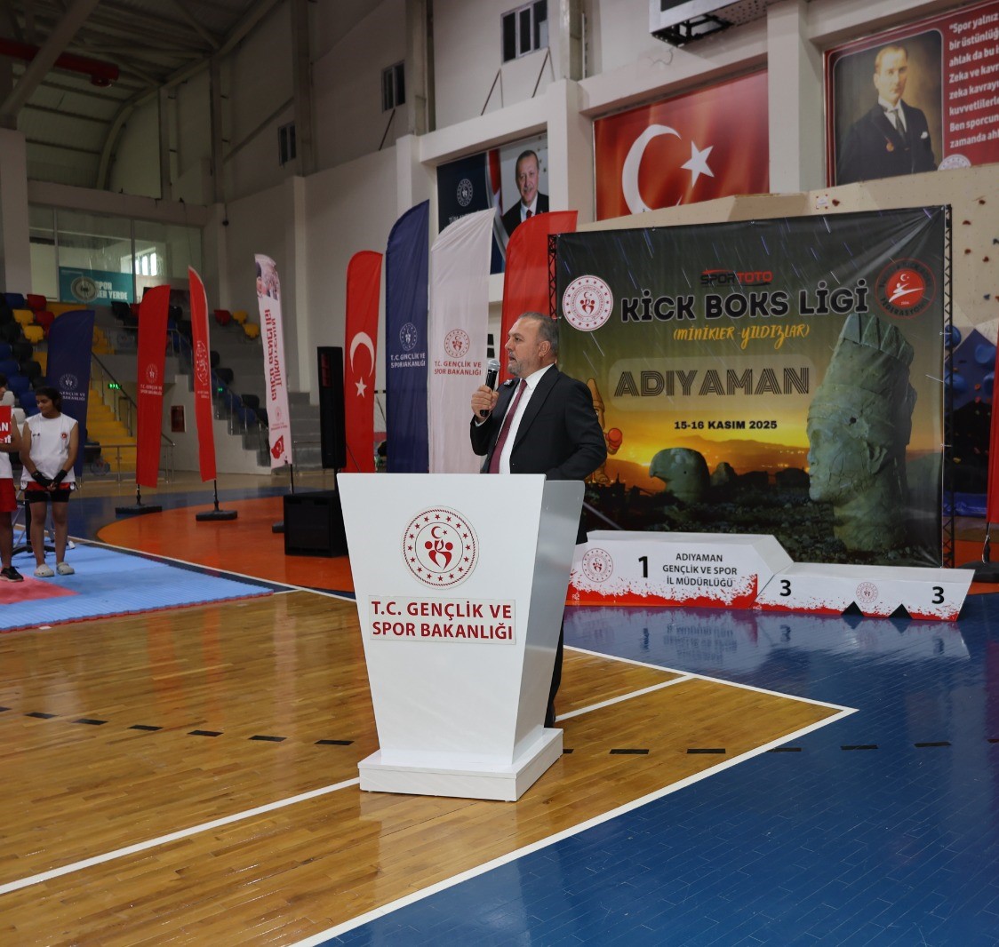 KICK BOKS ŞAMPİYONASI ADIYAMAN’DA NEFES KESTİ